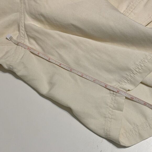 Tommy Bahama Shorts Mens Size 44 Key Grip Cargo Beige Comfort Casual Vacation - Picture 11 of 12